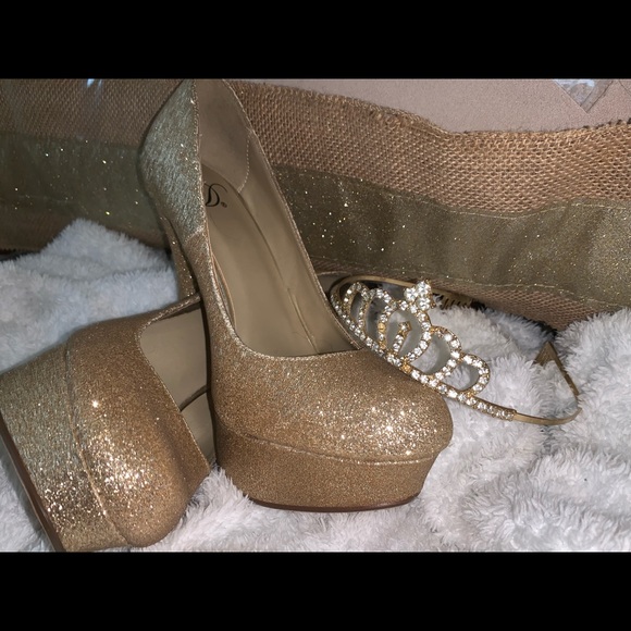 New w/out box 6in heels size 6.5 - Picture 5 of 8